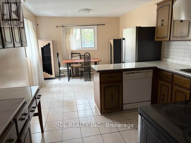 28 Harringay Crescent, Toronto, Ontario  M1W 1Z3 - Photo 15 - E12960540
