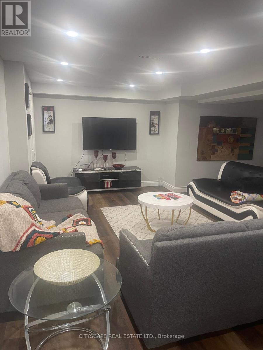 Basement - 1499 Hollywell Avenue, Mississauga, Ontario  L5N 4P2 - Photo 10 - W13167314