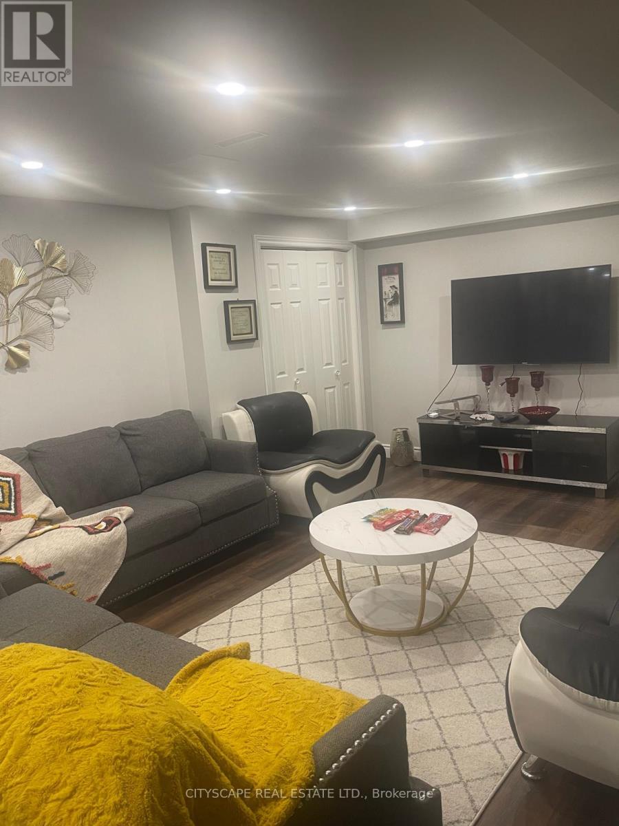 Basement - 1499 Hollywell Avenue, Mississauga, Ontario  L5N 4P2 - Photo 11 - W13167314