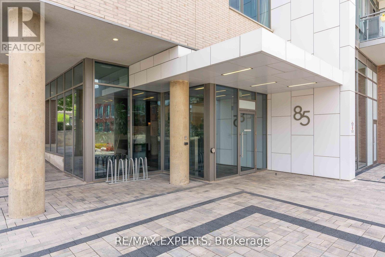 1003 - 85 Duke Street W, Kitchener, Ontario  N2H 0B7 - Photo 2 - X12879530