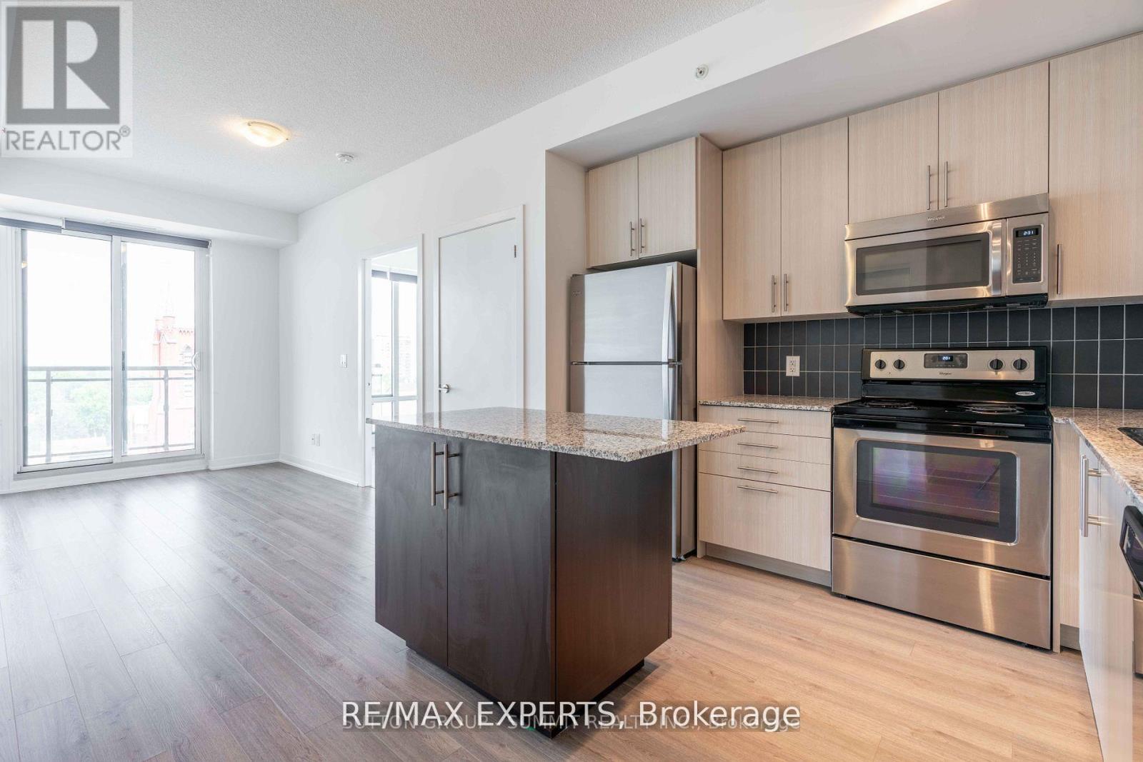 1003 - 85 Duke Street W, Kitchener, Ontario  N2H 0B7 - Photo 4 - X12879530