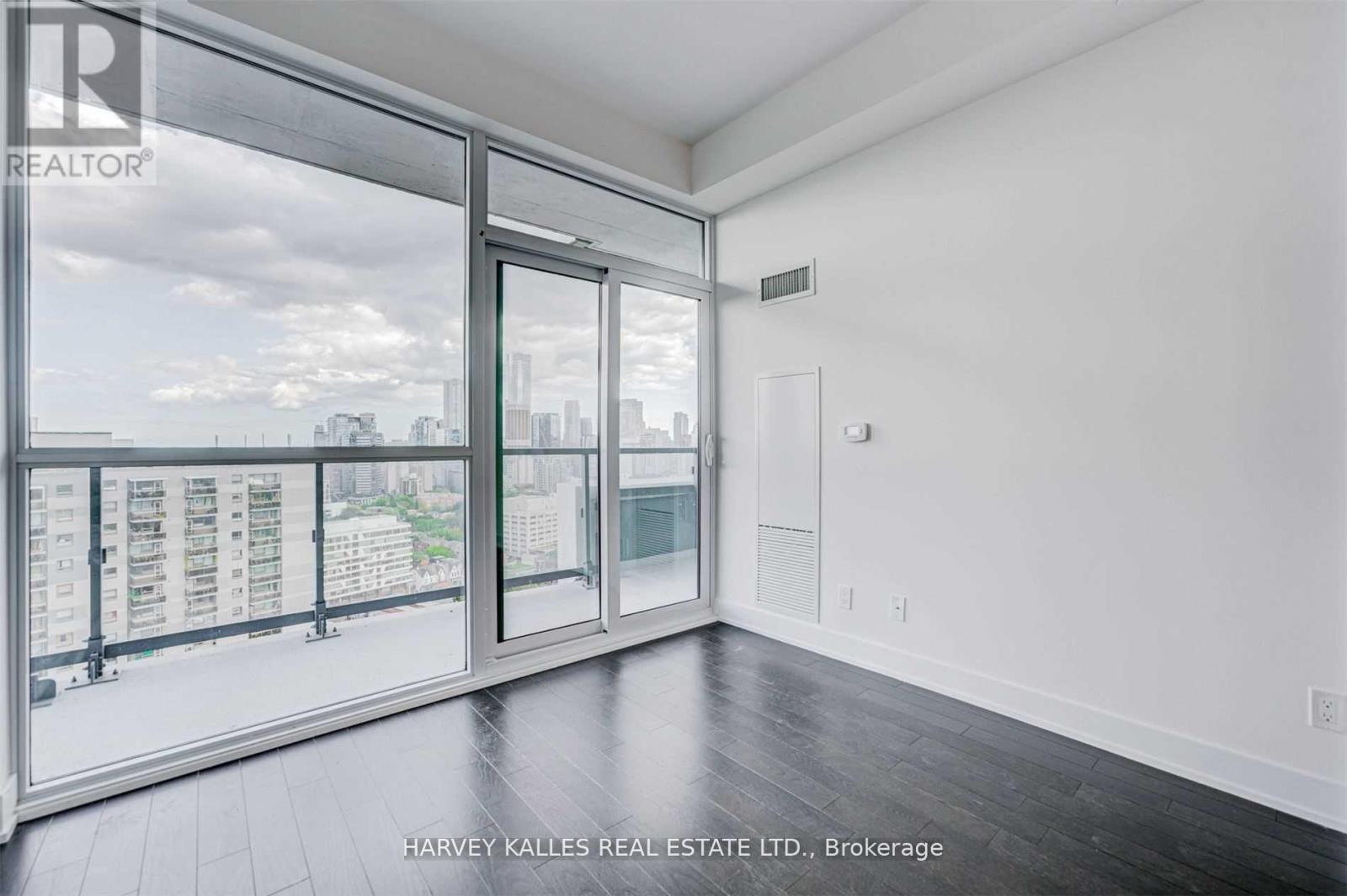 2305 - 181 Bedford Road, Toronto, Ontario  M5R 0C2 - Photo 15 - C13167348