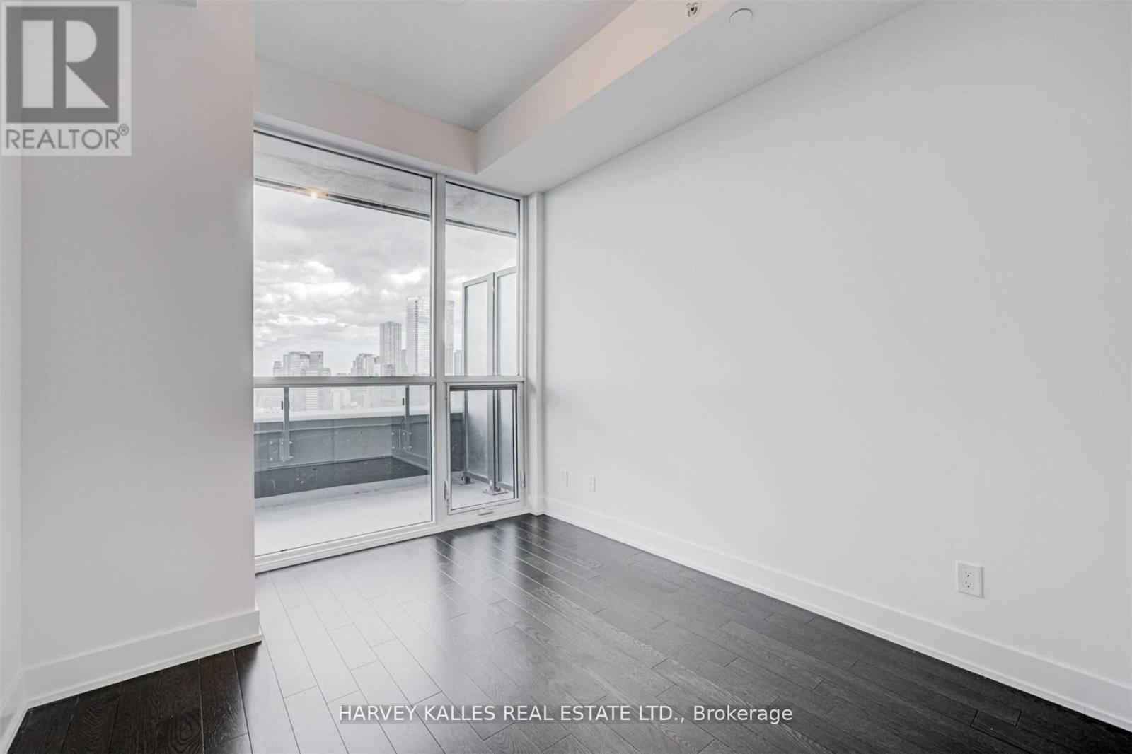 2305 - 181 Bedford Road, Toronto, Ontario  M5R 0C2 - Photo 16 - C13167348