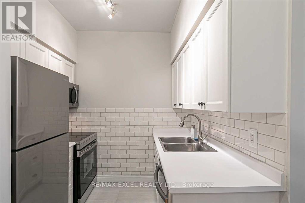 801 - 2 Clairtrell Road, Toronto, Ontario  M2N 7H5 - Photo 7 - C13167372