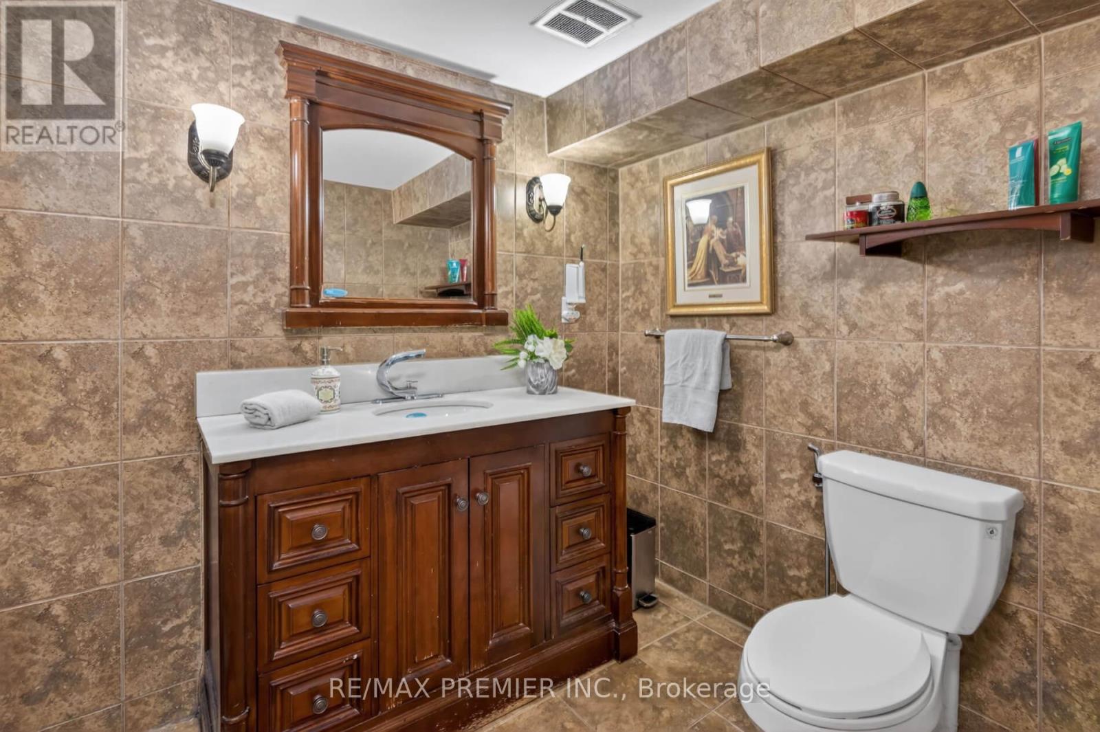 21 Forest Circle Court, Vaughan, Ontario  L4L 1N8 - Photo 29 - N13167386