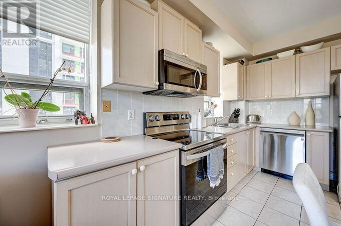 403 - 200 Burnhamthorpe Road, Mississauga, Ontario  L5A 4L4 - Photo 21 - W13167338