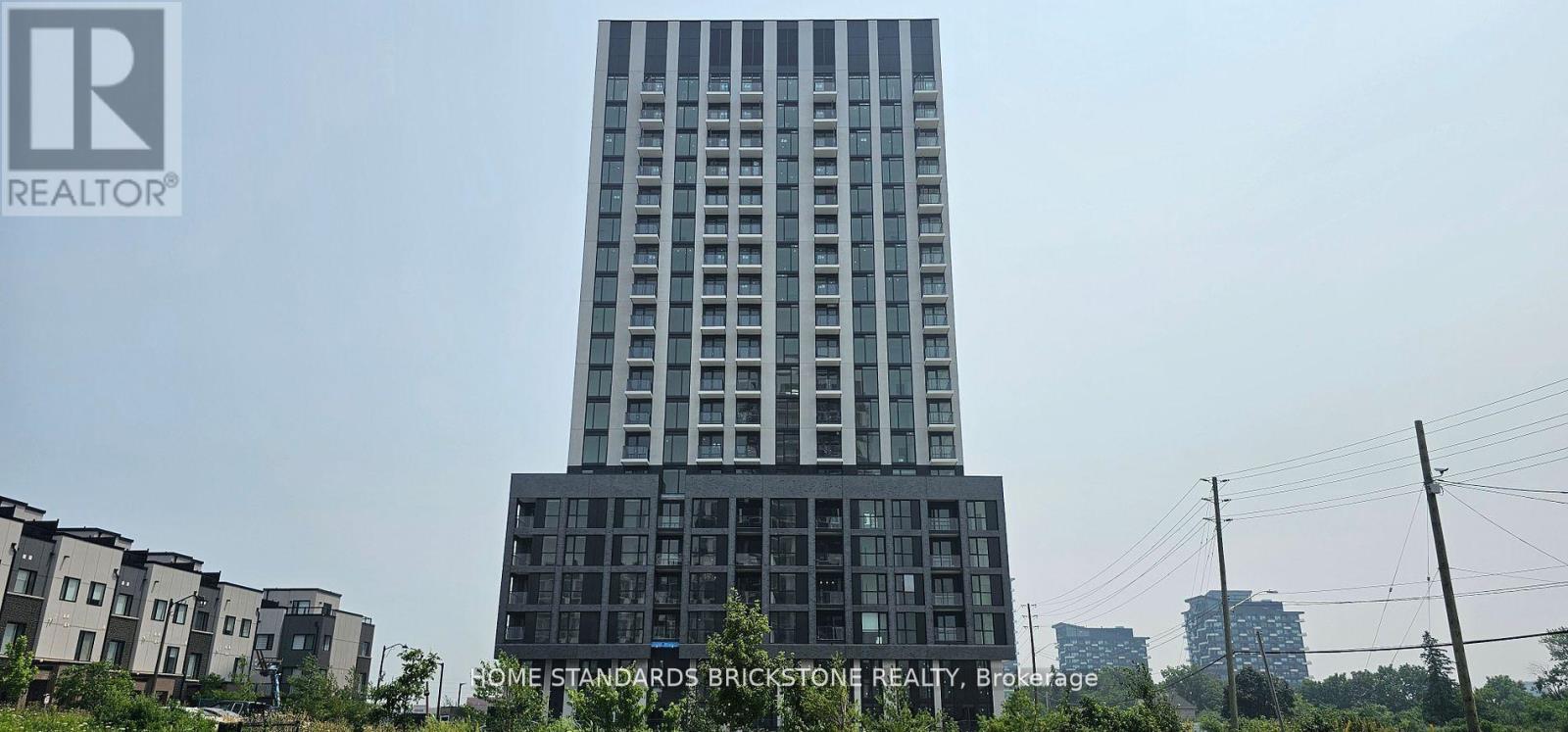 304 - 3079 TRAFALGAR ROAD, Oakville, Ontario