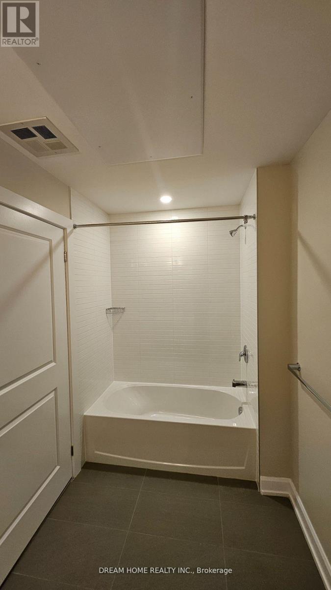 1302 - 3220 William Coltson Avenue, Oakville, Ontario  L6H 7C2 - Photo 10 - W13167398