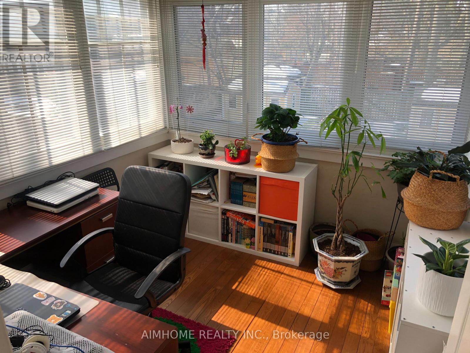 268 Jedburgh Road, Toronto, Ontario  M5M 3K4 - Photo 29 - C12852700
