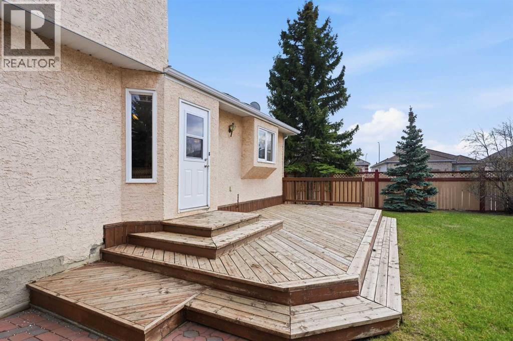 6 Christie Briar Lane SW, Calgary, Alberta  T3H 2H5 - Photo 32 - A2308376
