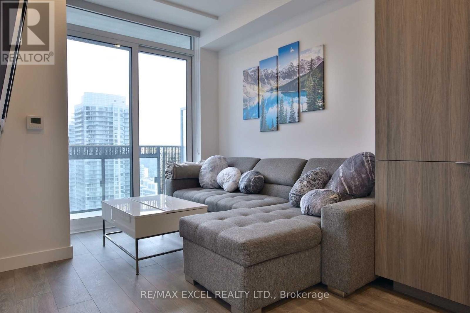 2407 - 8 Eglinton Avenue E, Toronto, Ontario  M4P 0C1 - Photo 7 - C13167402