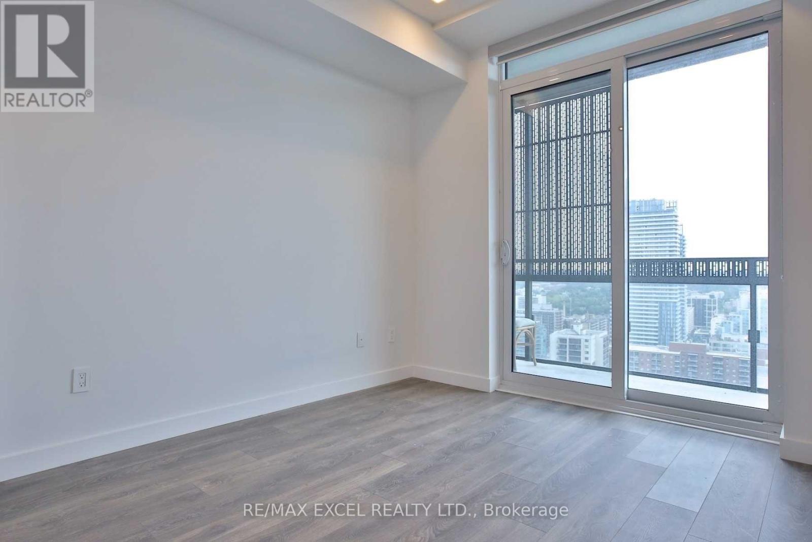 2407 - 8 Eglinton Avenue E, Toronto, Ontario  M4P 0C1 - Photo 9 - C13167402