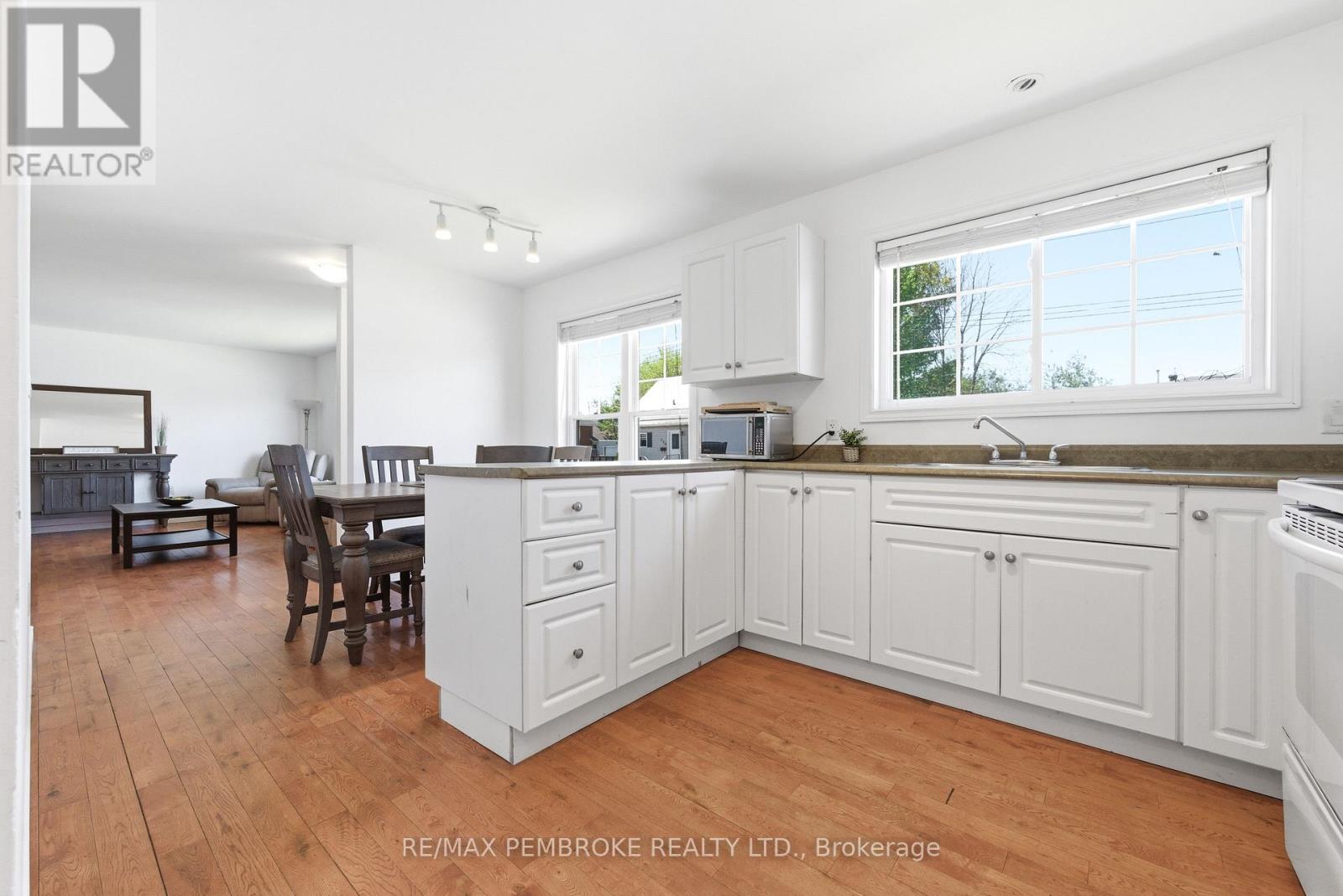 257 Fraser Street, Pembroke, Ontario  K8A 1X9 - Photo 7 - X13161760