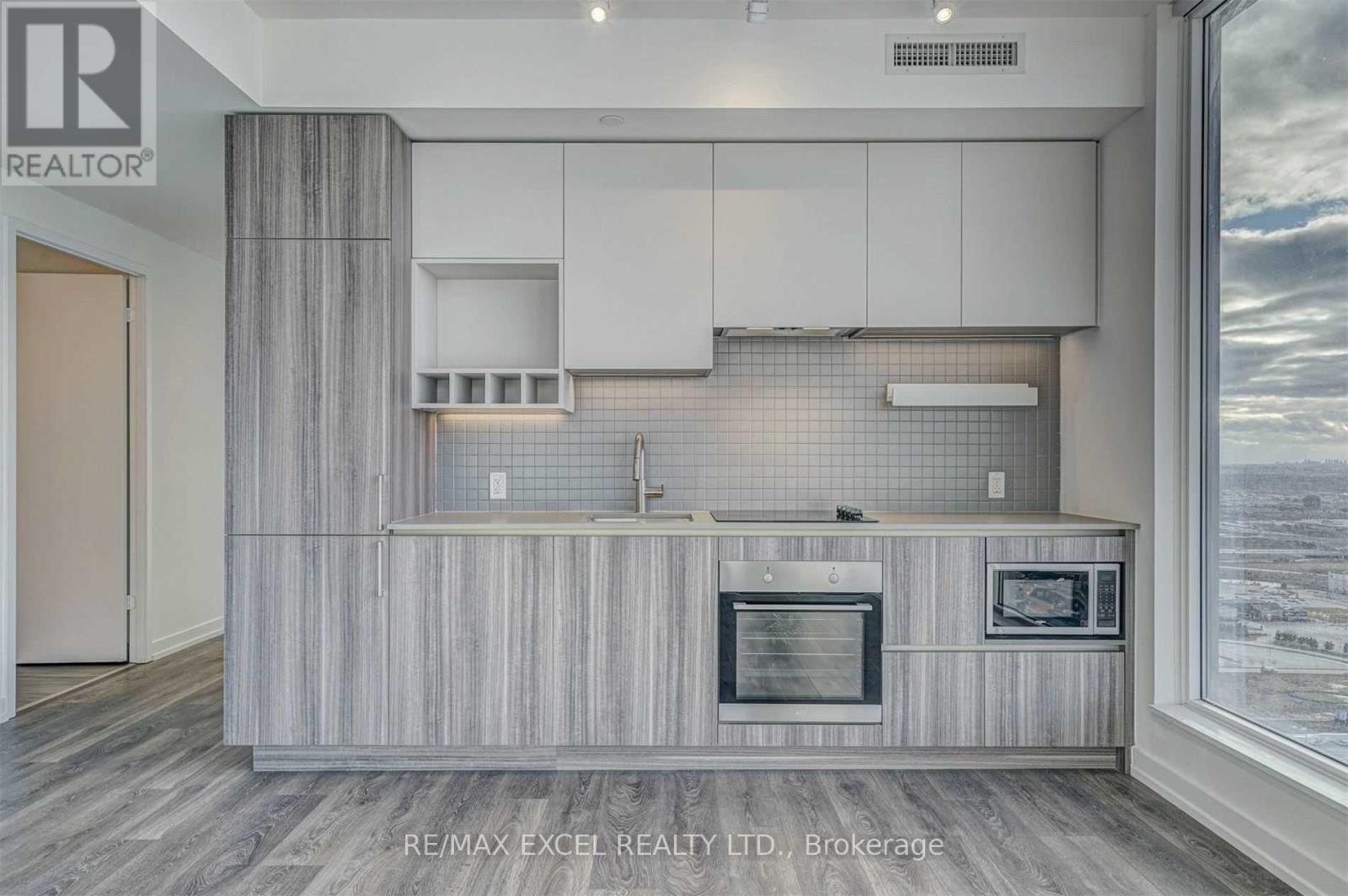 4910 - 5 Buttermill Avenue, Vaughan, Ontario  L4K 0J5 - Photo 3 - N13167404