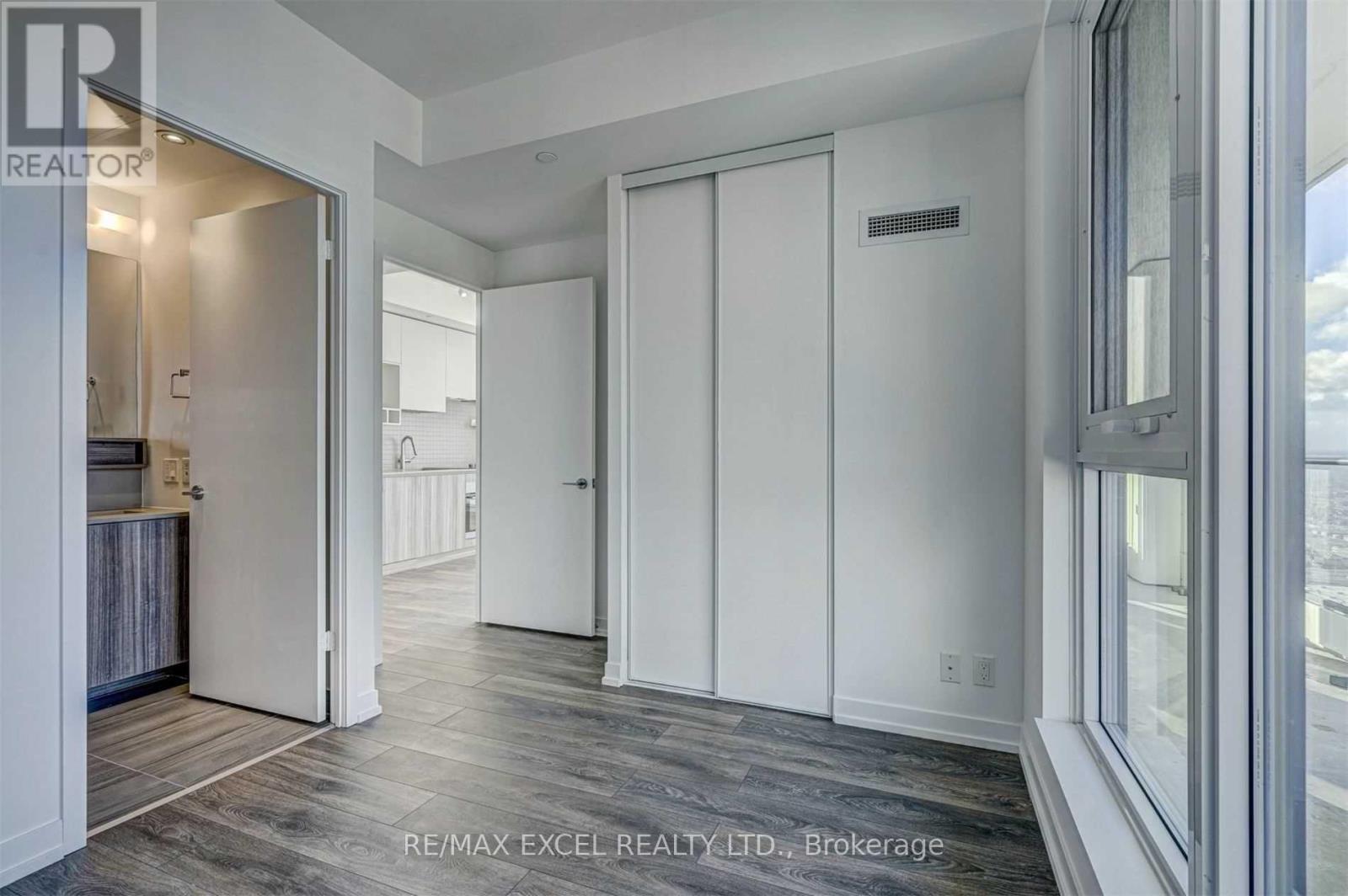 4910 - 5 Buttermill Avenue, Vaughan, Ontario  L4K 0J5 - Photo 5 - N13167404