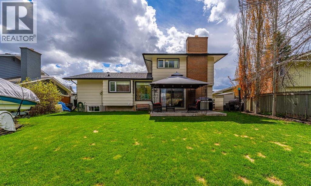 51 Midvalley Crescent SE, Calgary, Alberta  T2X 1T4 - Photo 37 - A2313709