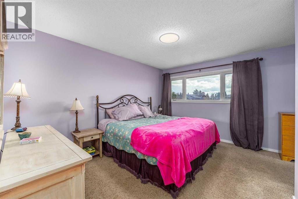 51 Midvalley Crescent SE, Calgary, Alberta  T2X 1T4 - Photo 22 - A2313709