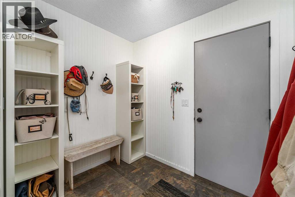51 Midvalley Crescent SE, Calgary, Alberta  T2X 1T4 - Photo 20 - A2313709