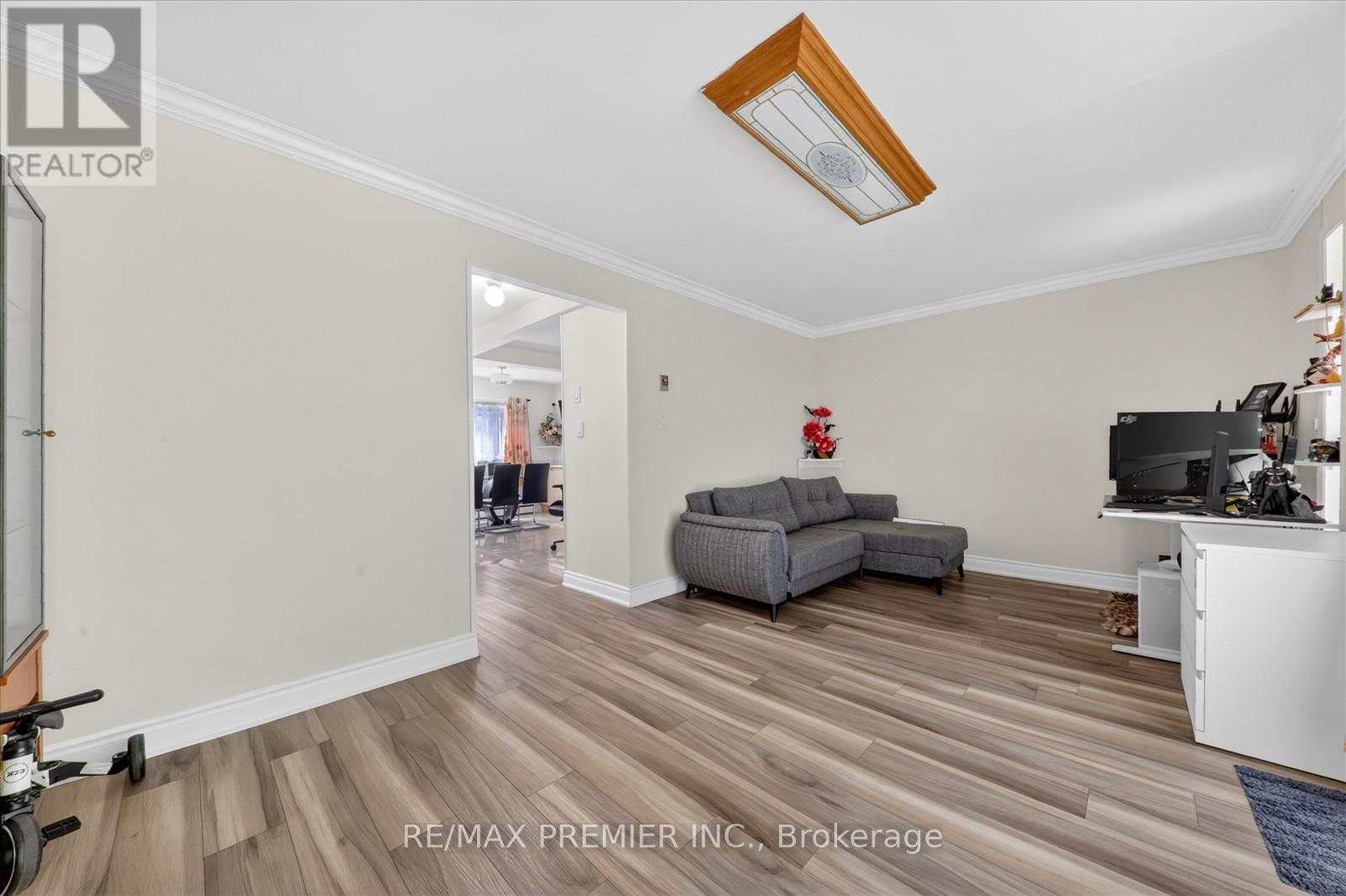 48 - 85 Driftwood Avenue, Toronto, Ontario  M3N 2M7 - Photo 2 - W13167408