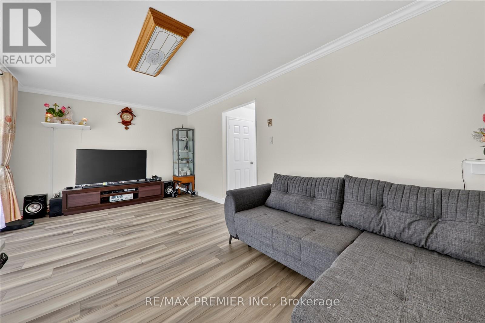 48 - 85 Driftwood Avenue, Toronto, Ontario  M3N 2M7 - Photo 3 - W13167408