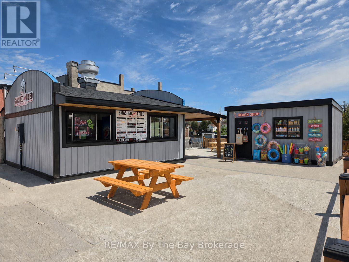 #2 - 35 Mosley Street, Wasaga Beach, Ontario  L9Z 2K3 - Photo 4 - S12901248