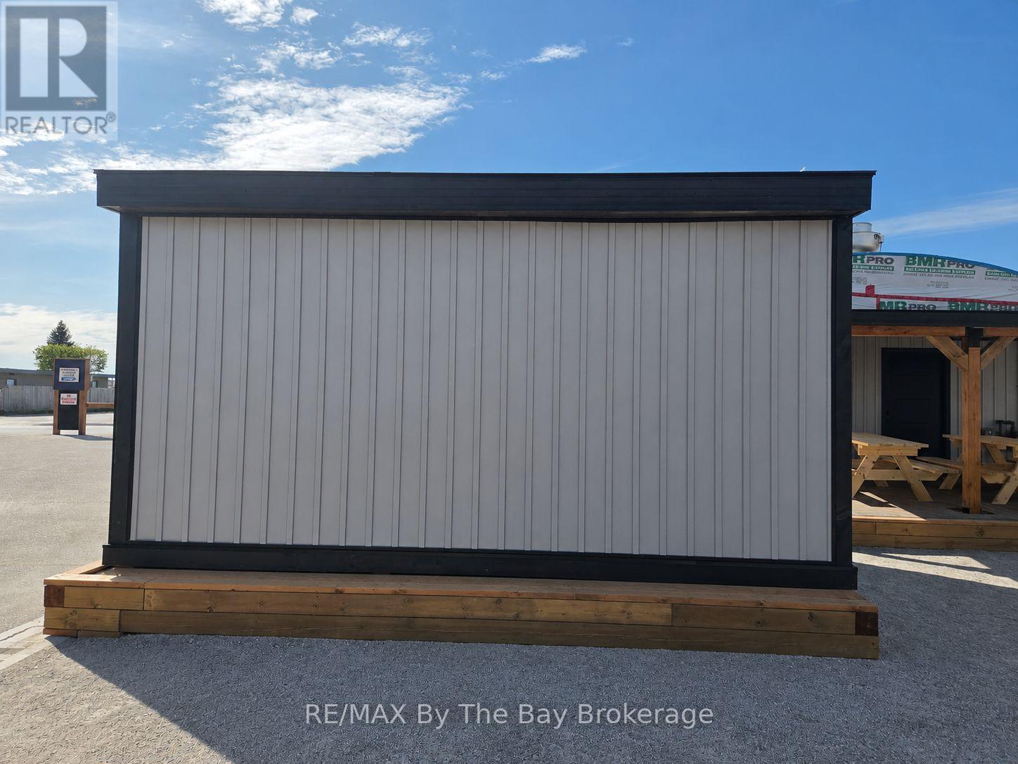 #2 - 35 Mosley Street, Wasaga Beach, Ontario  L9Z 2K3 - Photo 6 - S12901248