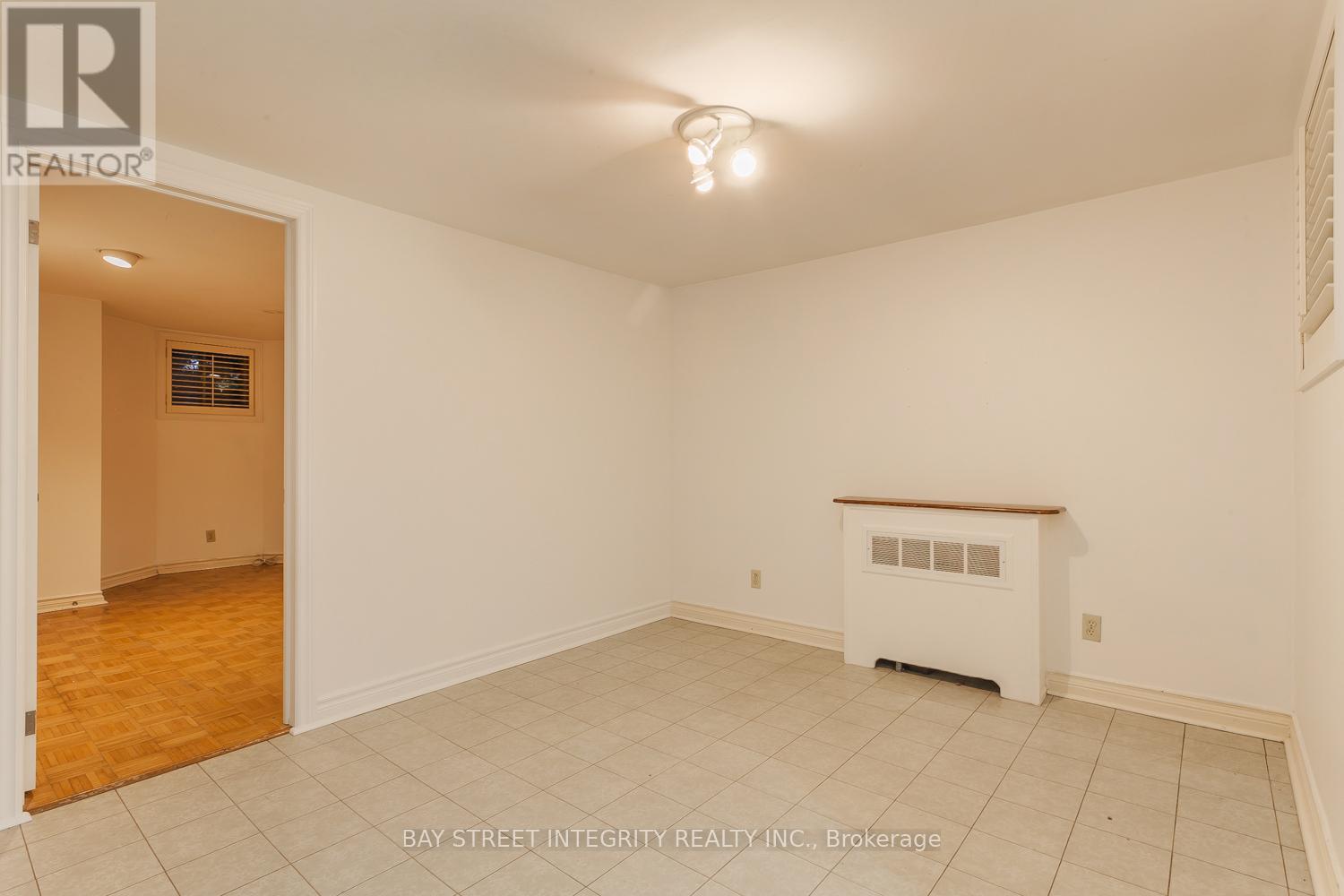 B - 261 Markham Street, Toronto, Ontario  M6J 2G7 - Photo 6 - C13167432