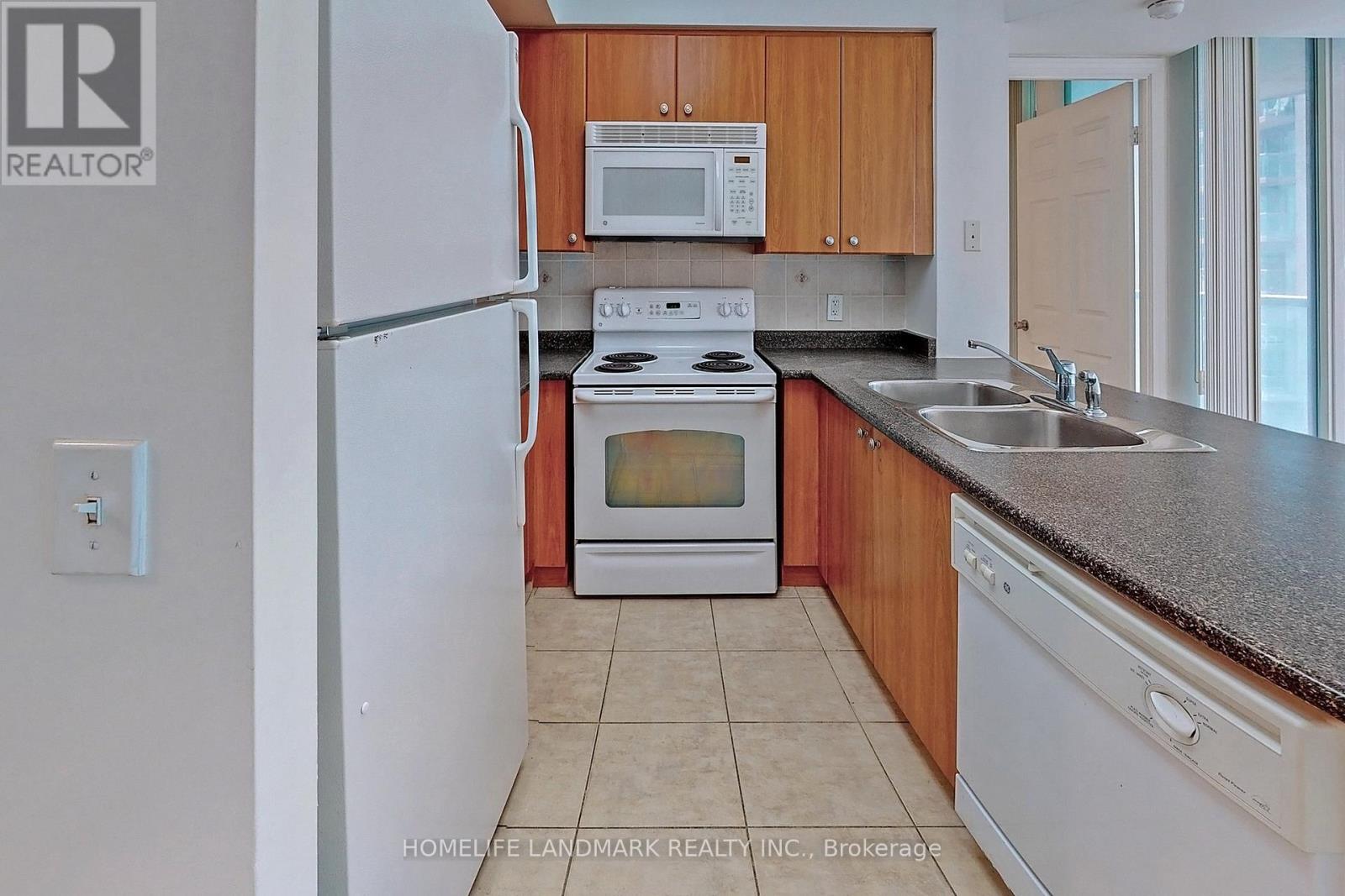 901 - 30 Grand Trunk Crescent, Toronto, Ontario  M5J 3A4 - Photo 13 - C13167460