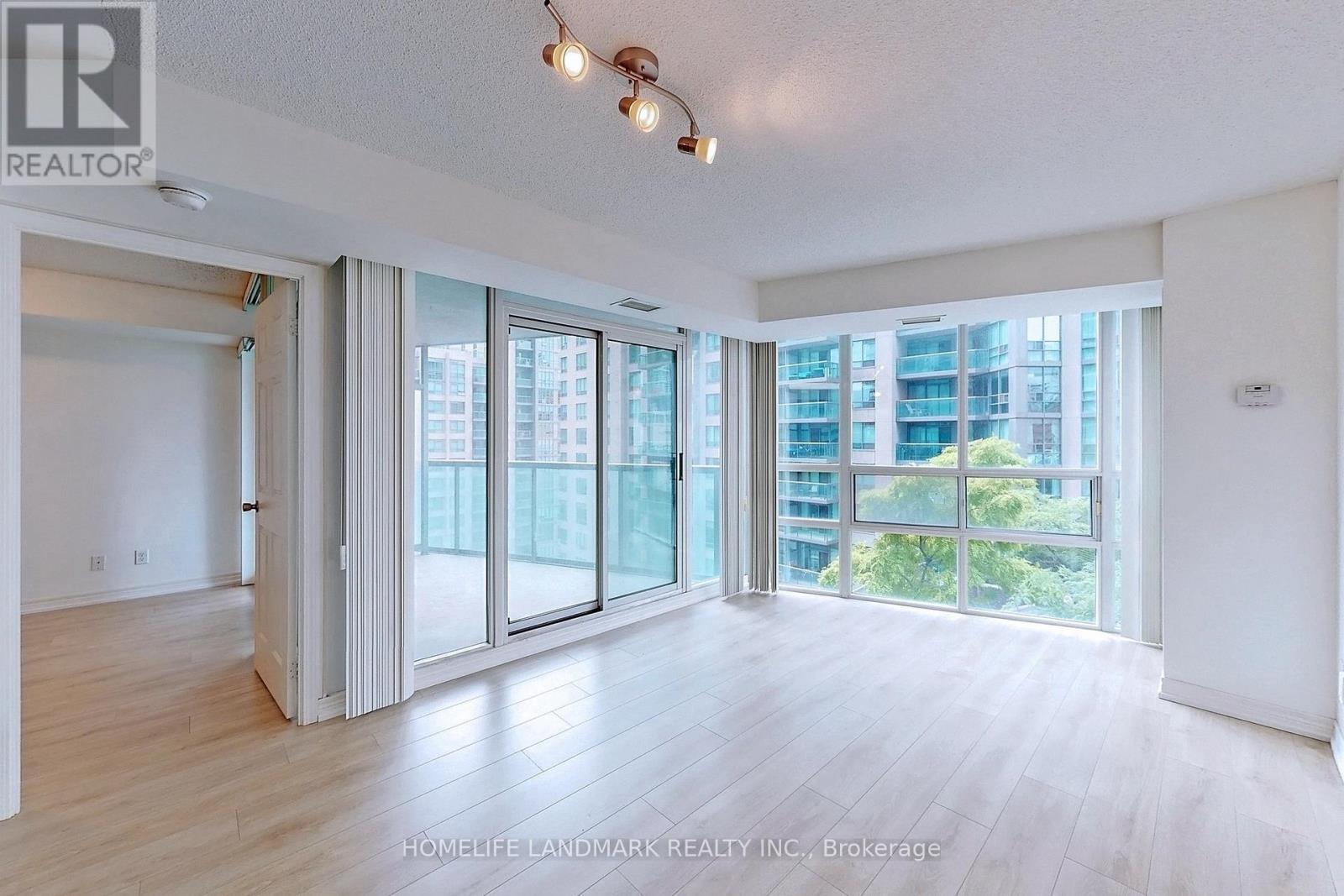901 - 30 Grand Trunk Crescent, Toronto, Ontario  M5J 3A4 - Photo 5 - C13167460