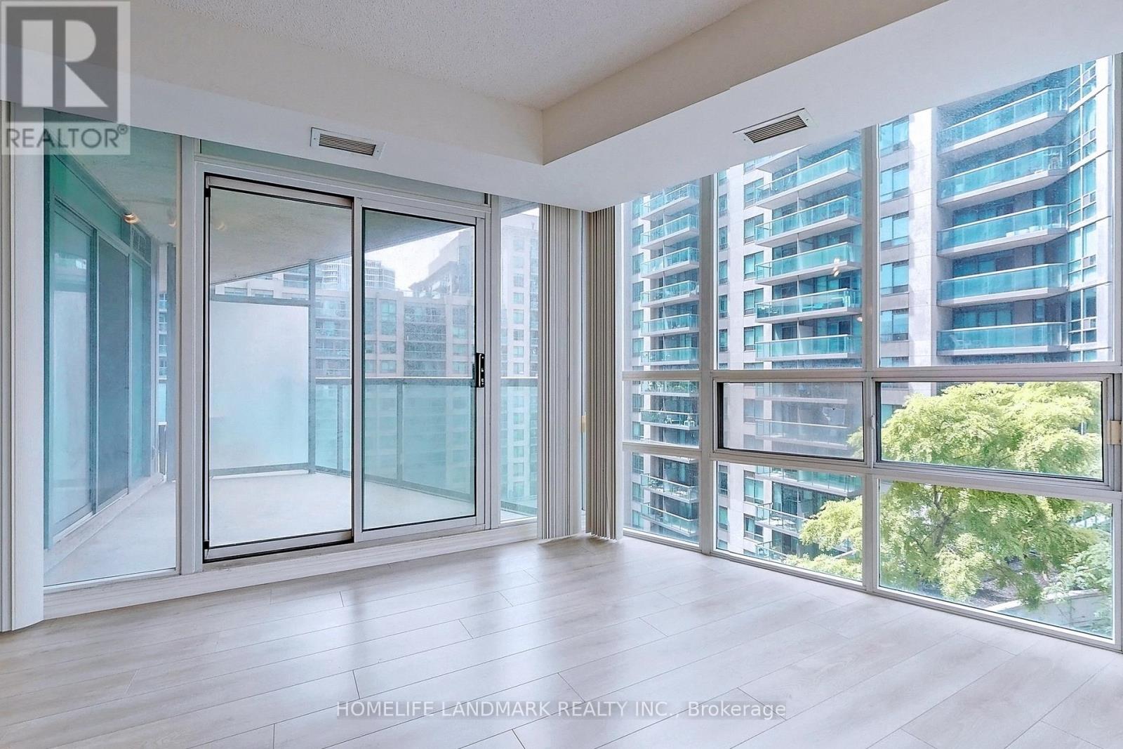 901 - 30 Grand Trunk Crescent, Toronto, Ontario  M5J 3A4 - Photo 7 - C13167460
