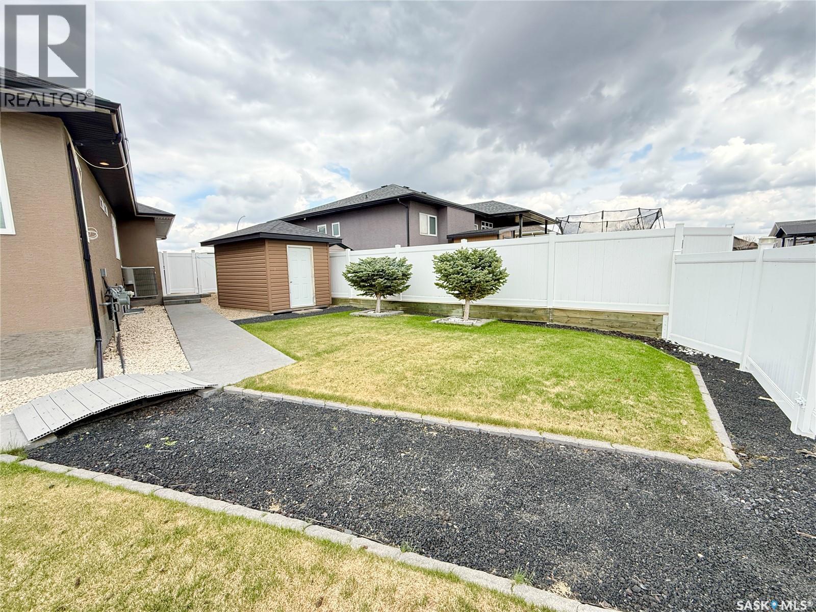 1832 Gordon Miles Place, Weyburn, Saskatchewan  S4H 0B9 - Photo 21 - SK036960