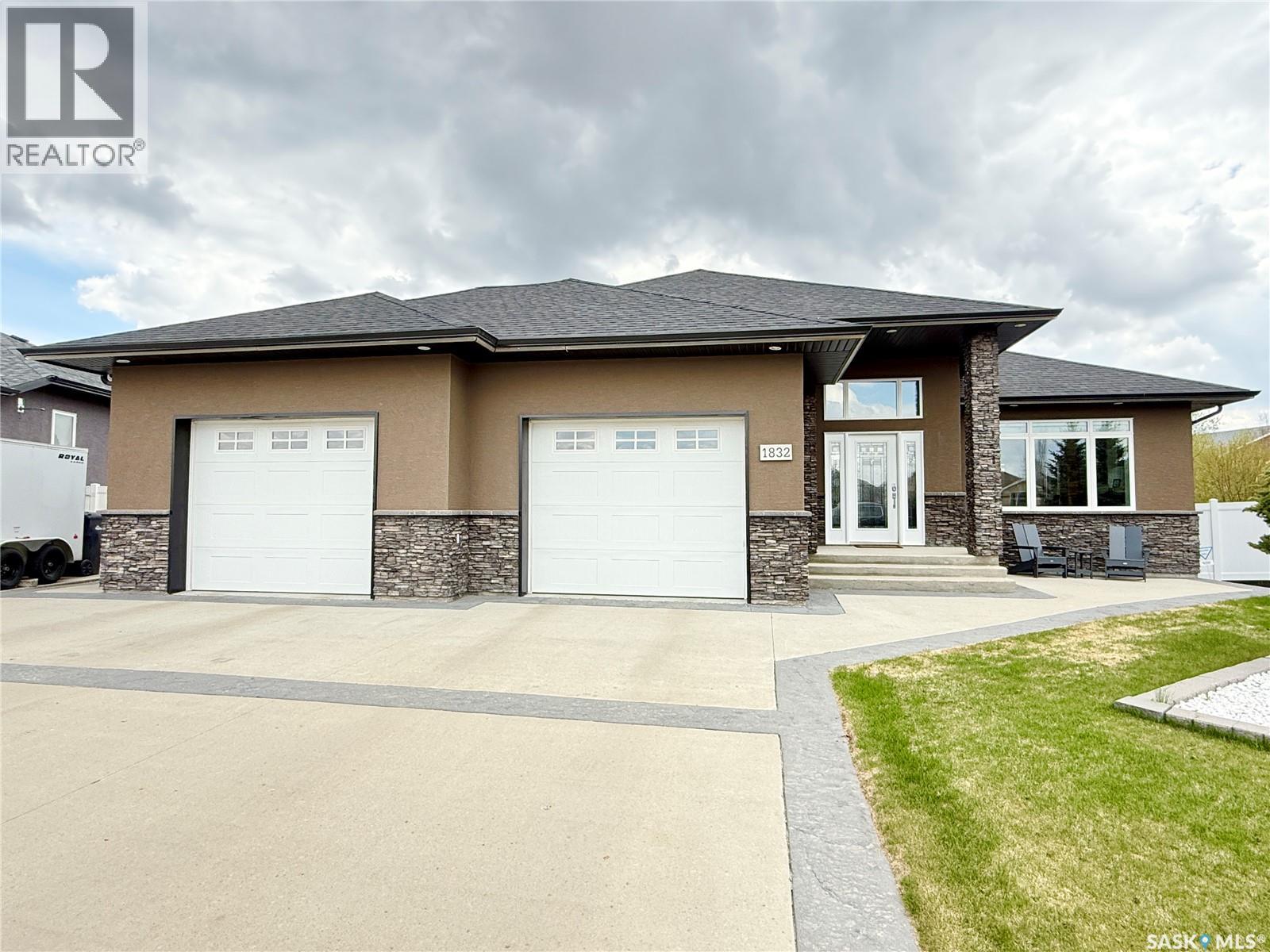 1832 Gordon Miles Place, Weyburn, Saskatchewan  S4H 0B9 - Photo 40 - SK036960