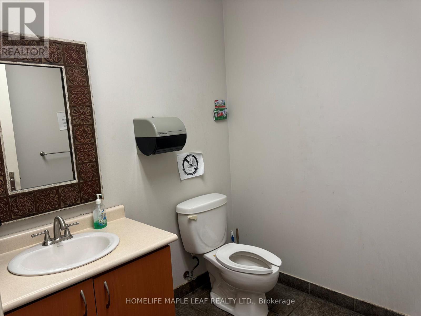 202 - 7175 Tomken Road, Mississauga, Ontario L5S 1P3 - Photo 10 - W13167454