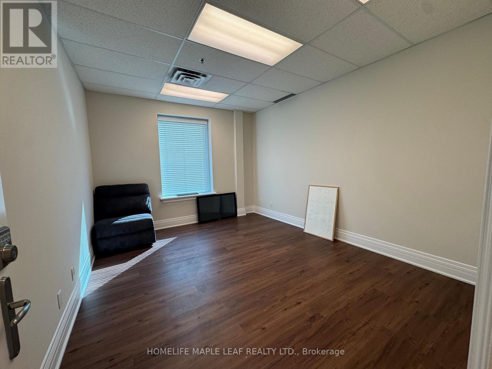 202 - 7175 Tomken Road, Mississauga, Ontario L5S 1P3 - Photo 6 - W13167454
