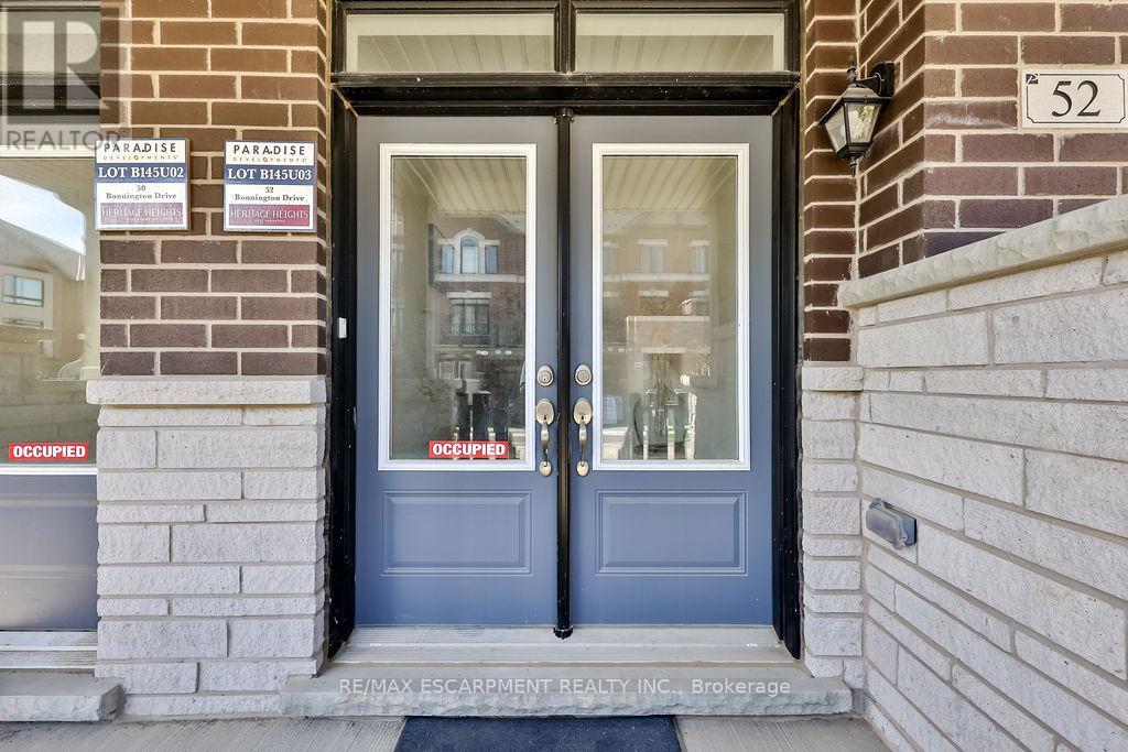 52 Bonnington Drive, Brampton, Ontario  L7A 5M1 - Photo 2 - W13167466