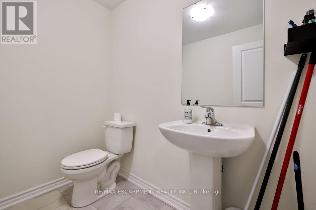 52 Bonnington Drive, Brampton, Ontario  L7A 5M1 - Photo 24 - W13167466