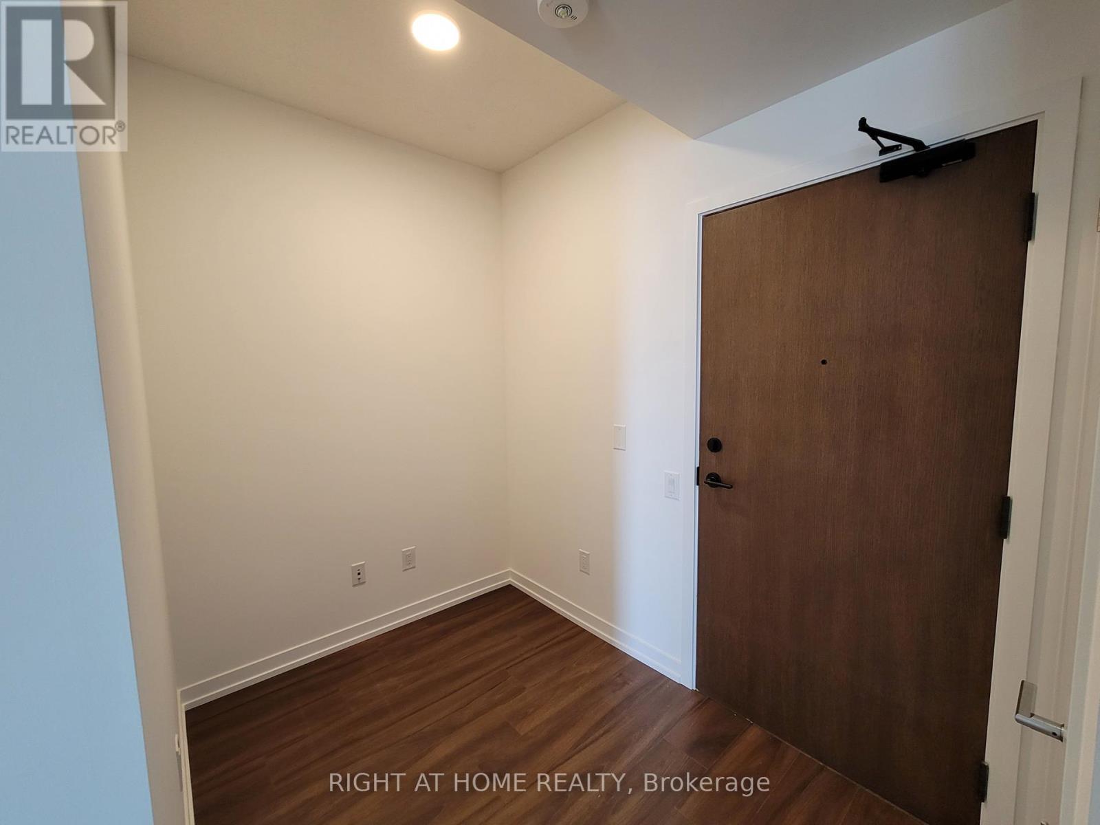 1911 - 4065 Confederation Parkway, Mississauga, Ontario  L5B 0L4 - Photo 12 - W13167472