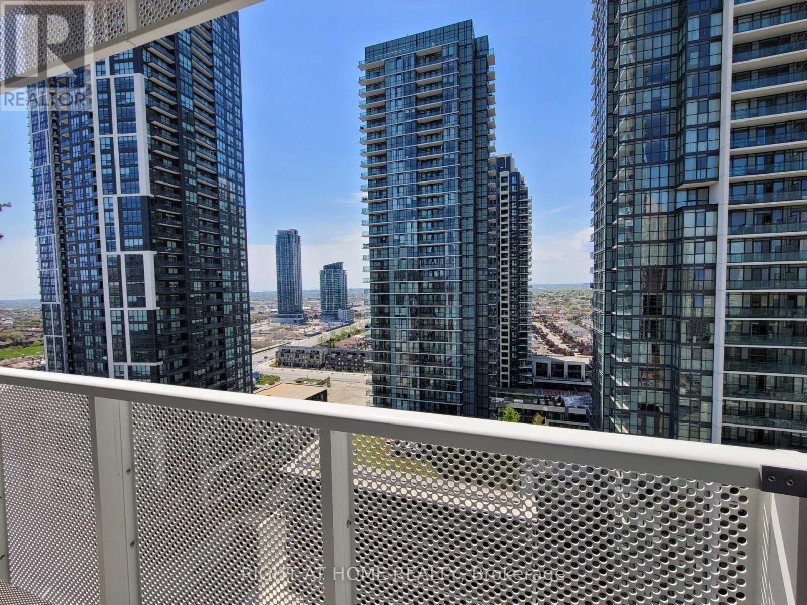 1911 - 4065 Confederation Parkway, Mississauga, Ontario  L5B 0L4 - Photo 17 - W13167472
