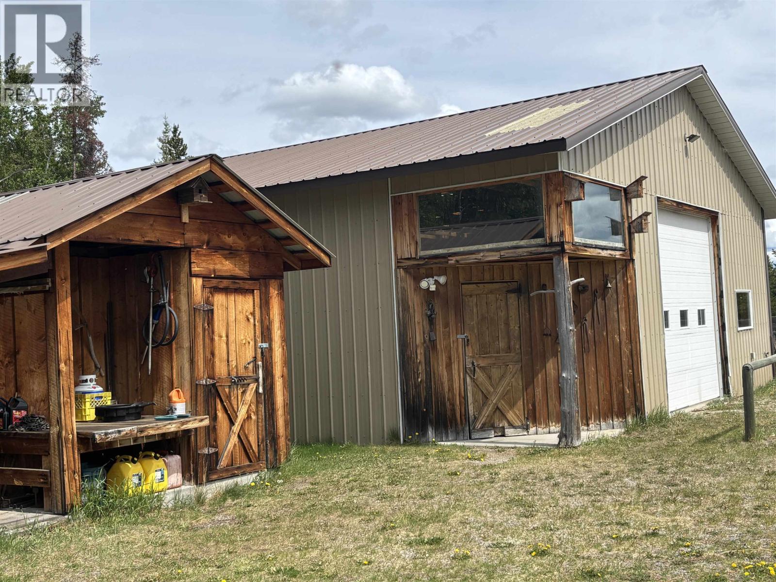 12452 Blackwater Road, Vanderhoof, British Columbia  V0J 3A1 - Photo 13 - R3127194