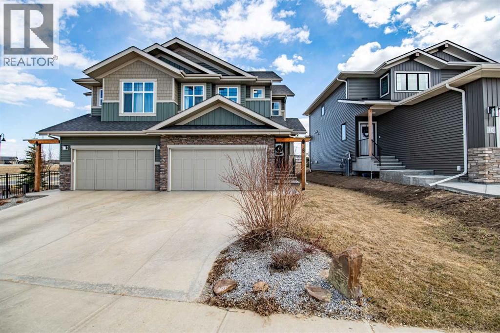 8 Springfield Boulevard, Sylvan Lake, Alberta  T4S 0S5 - Photo 2 - A2305729