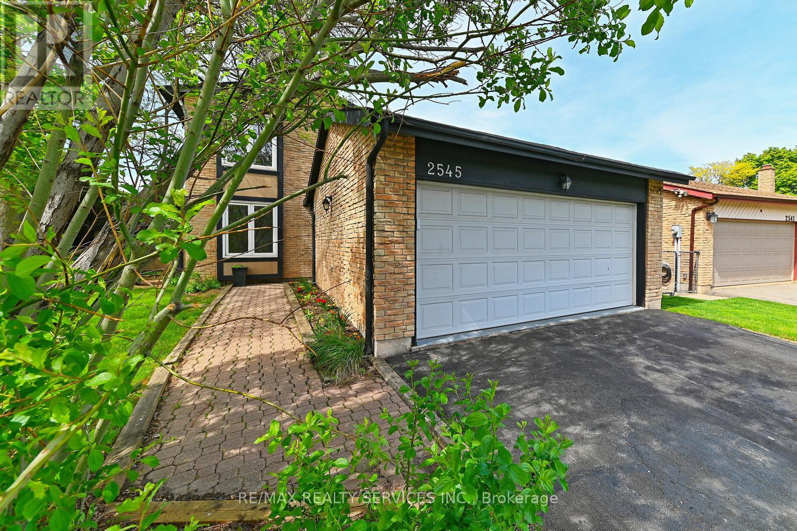 2545 Folkway Drive, Mississauga, Ontario  L5L 2J9 - Photo 34 - W13167414
