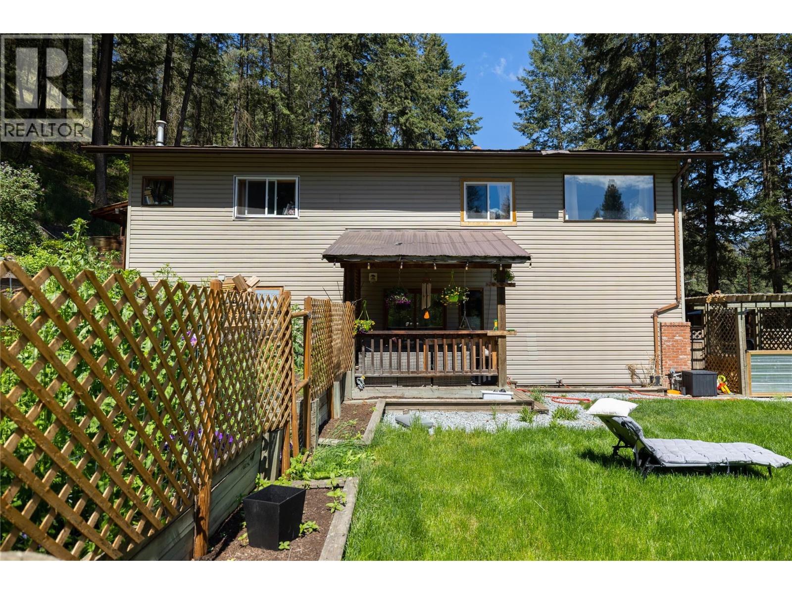 4644 97 Highway, Westwold, British Columbia V0E 3B1 - Photo 25 - 10388676