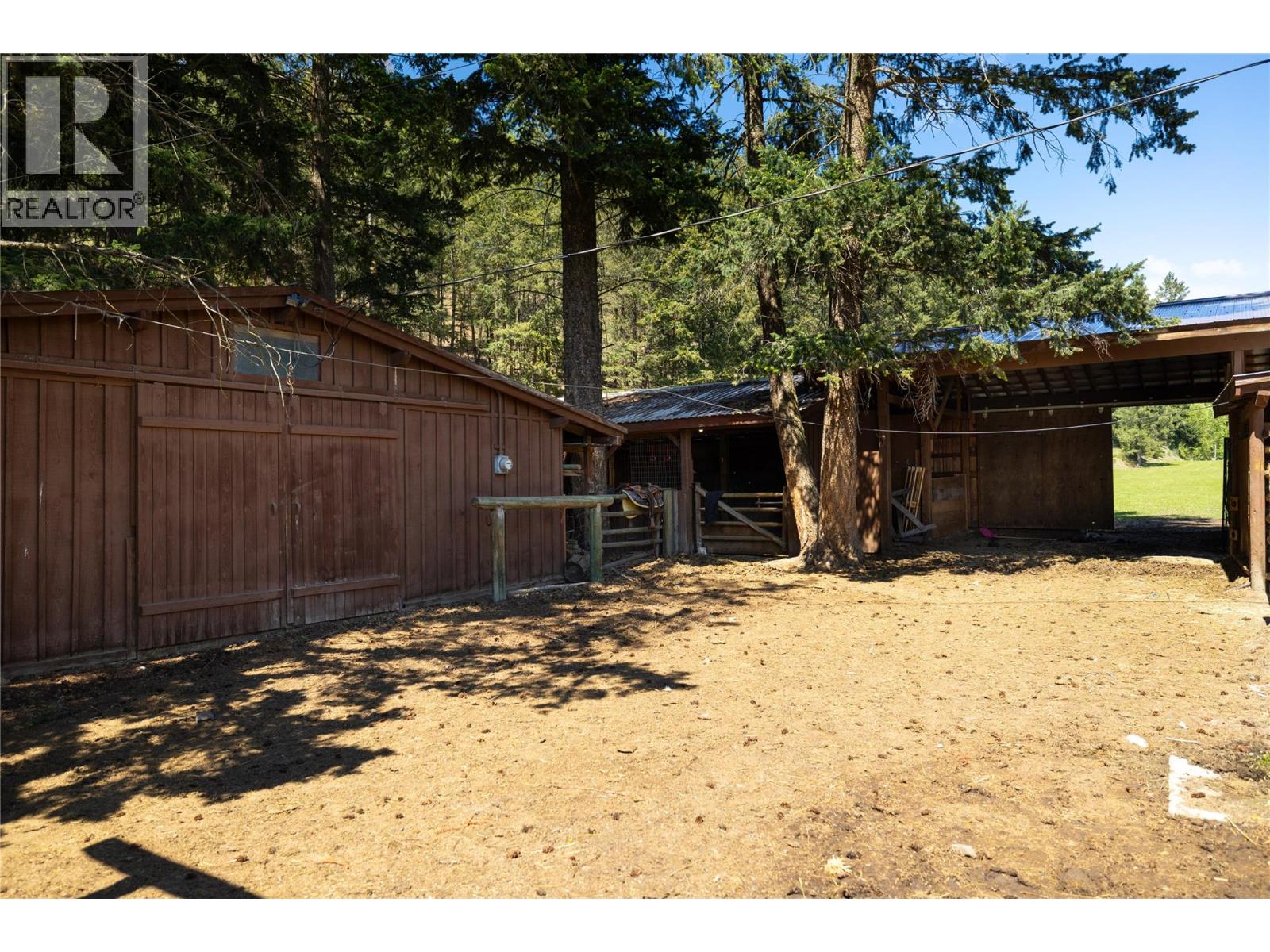4644 97 Highway, Westwold, British Columbia V0E 3B1 - Photo 41 - 10388676