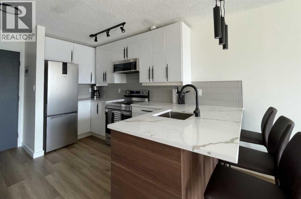 703, 340 14 Avenue SW, Calgary, Alberta