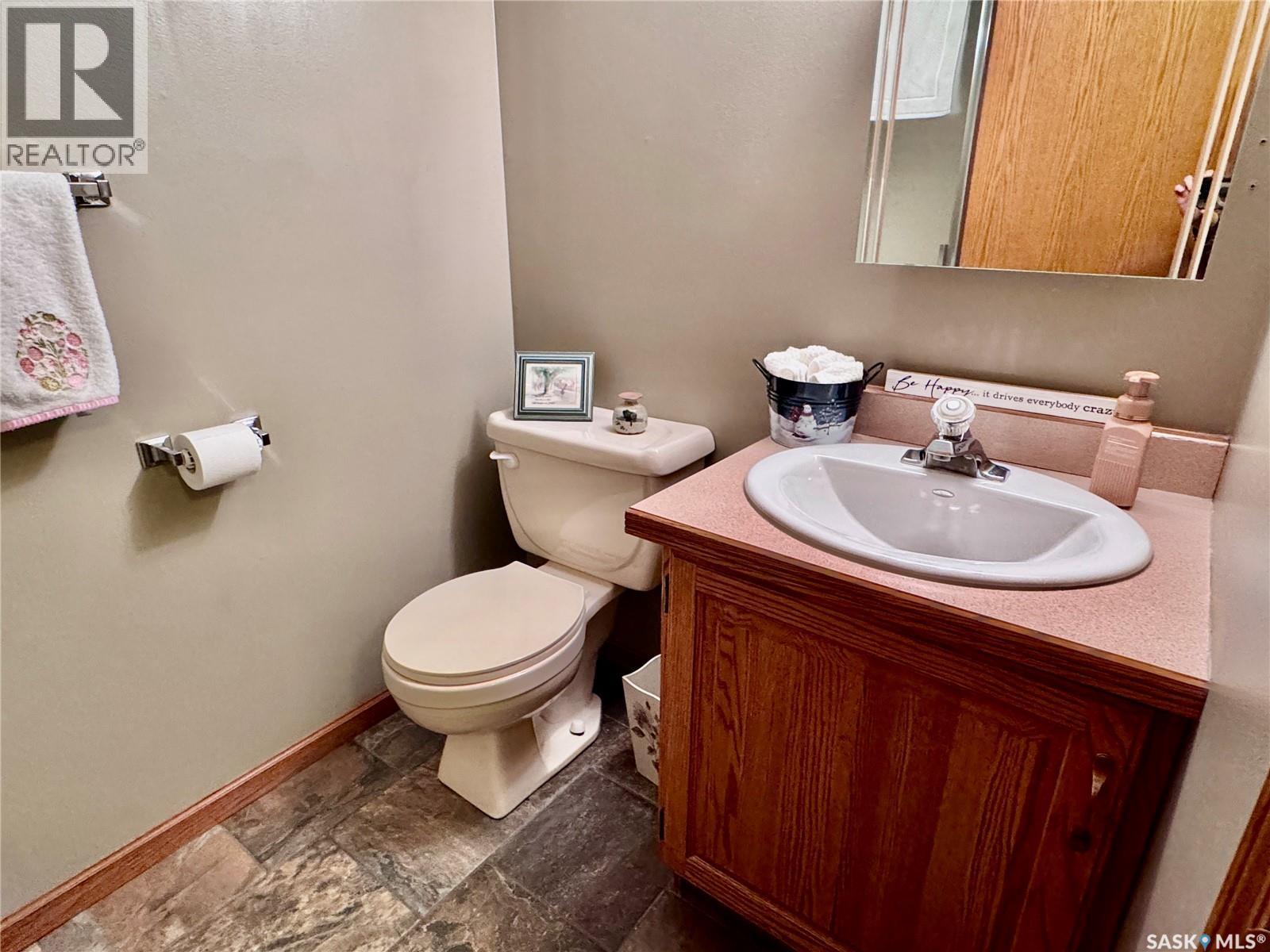 930 Sinotte Crescent, La Ronge, Saskatchewan  S0J 1L0 - Photo 39 - SK031676