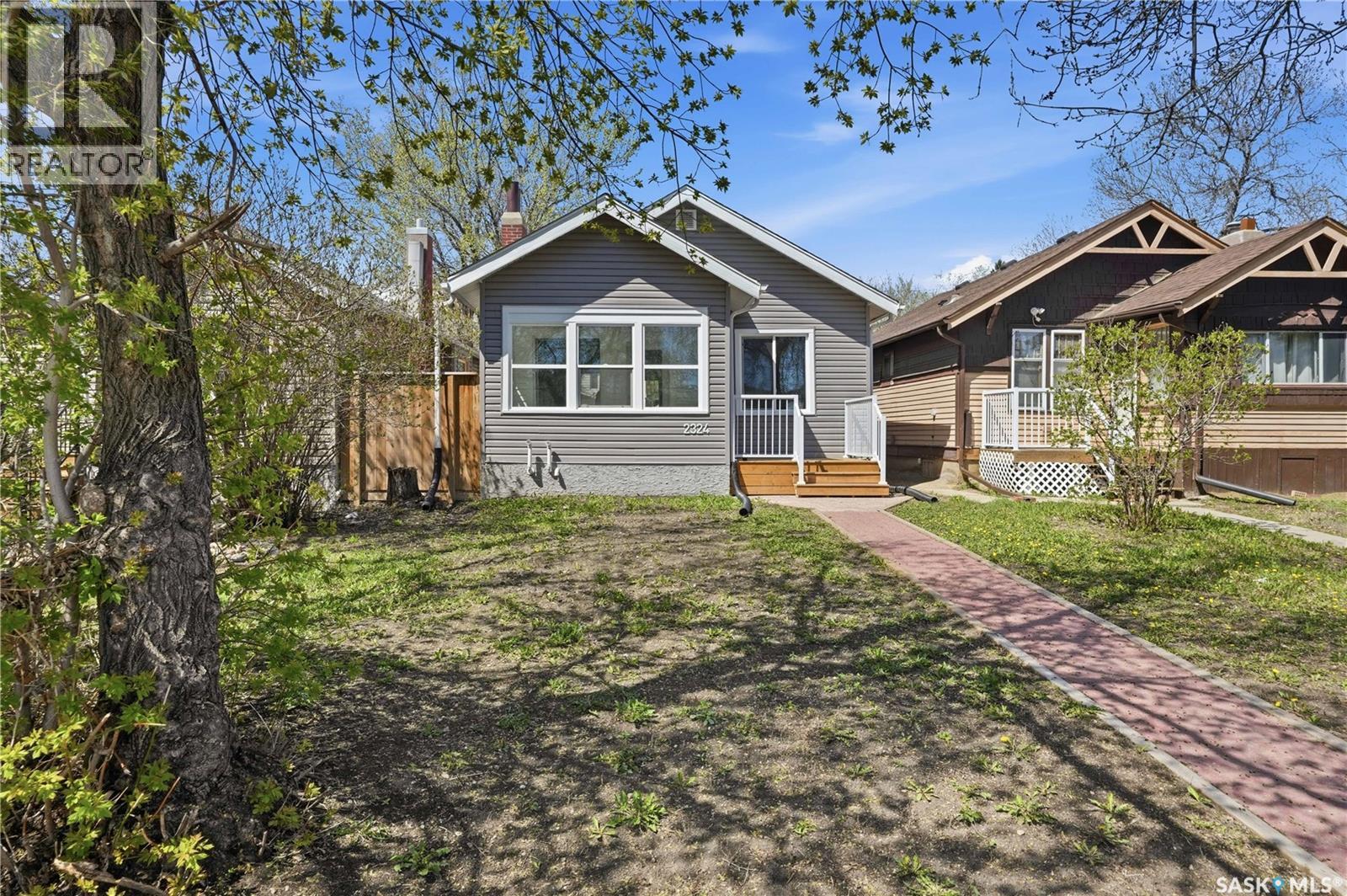 2324 Wallace Street, Regina, Saskatchewan  S4N 4A9 - Photo 2 - SK036702