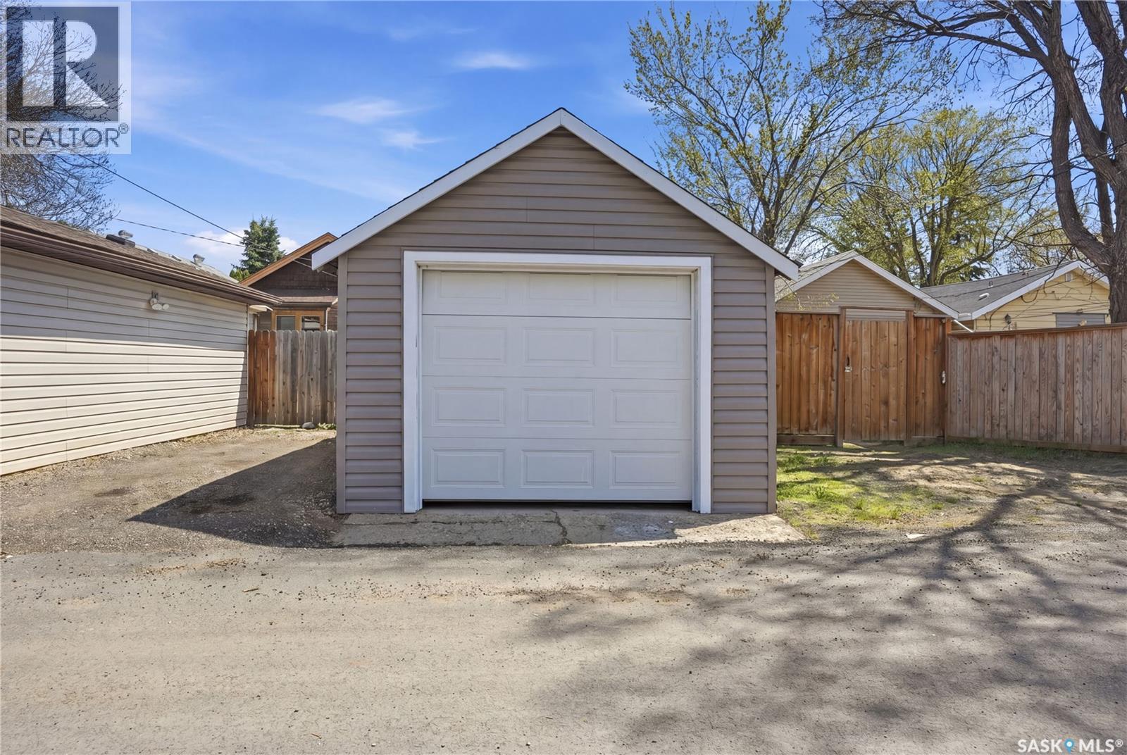 2324 Wallace Street, Regina, Saskatchewan  S4N 4A9 - Photo 39 - SK036702