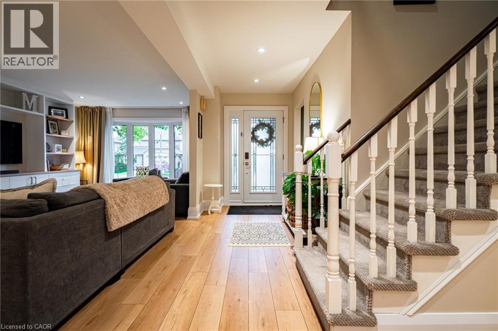 2393 Arnold Crescent, Burlington, Ontario  L7P 4J2 - Photo 7 - 40833031