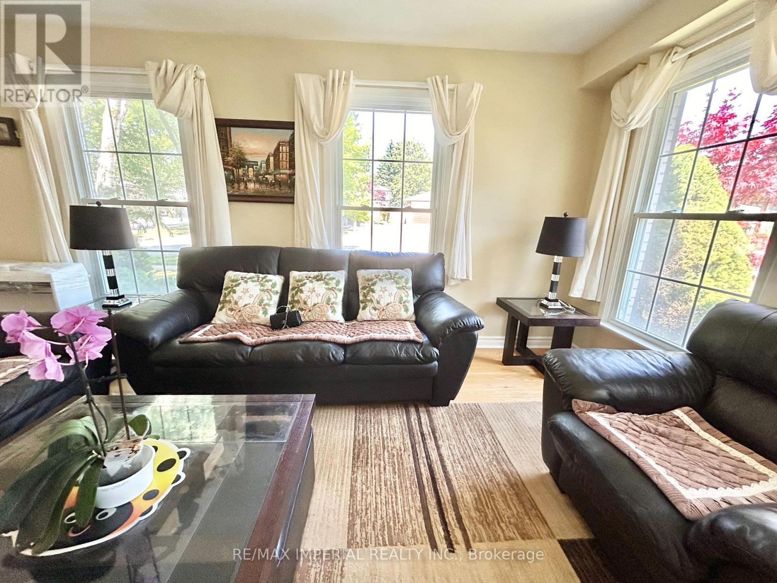 2 ROOMS ON 2ND FL - 16 GLOXINIA CRESCENT, Toronto, Ontario