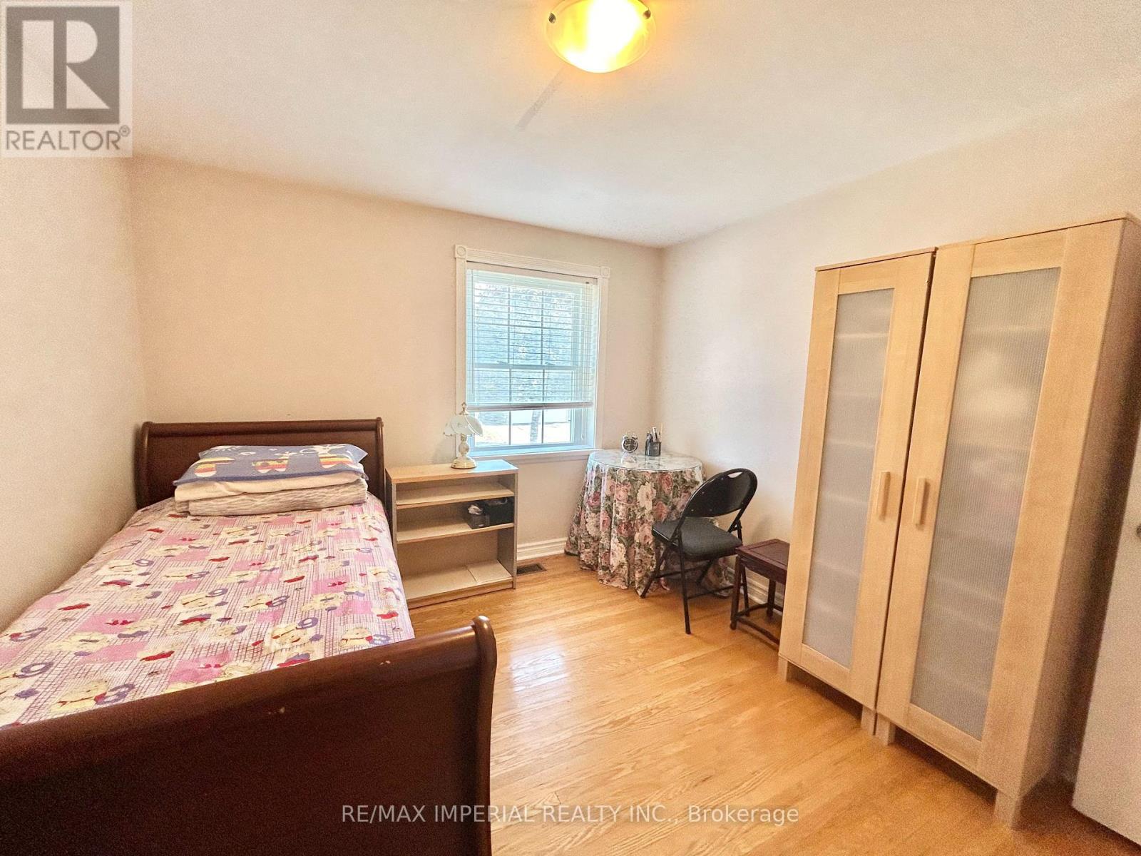 2 Rooms On 2nd Fl - 16 Gloxinia Crescent, Toronto, Ontario  M1W 2C4 - Photo 14 - E13167492